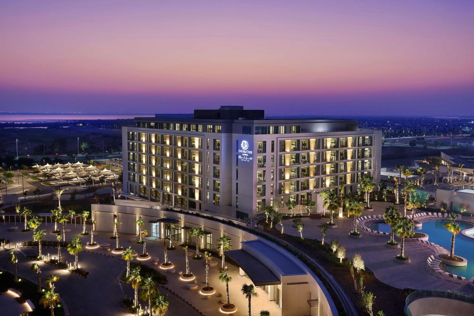 Doubletree By Hilton Abu Dhabi Yas Island Residences Exterior photo